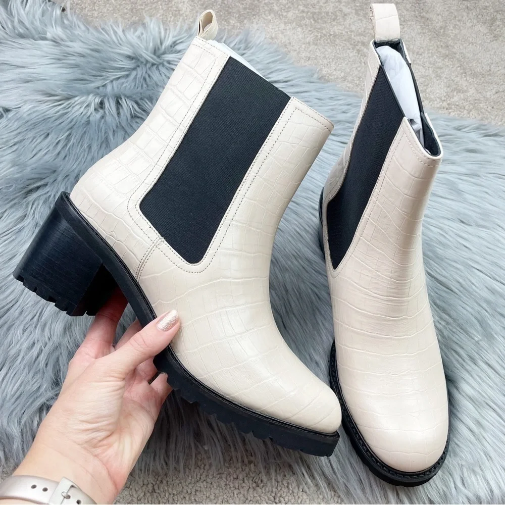 New Seychelles FarFetched Leather Chelsea Lug Boots in Cream